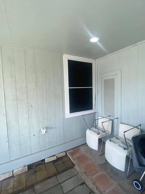White home solar screens